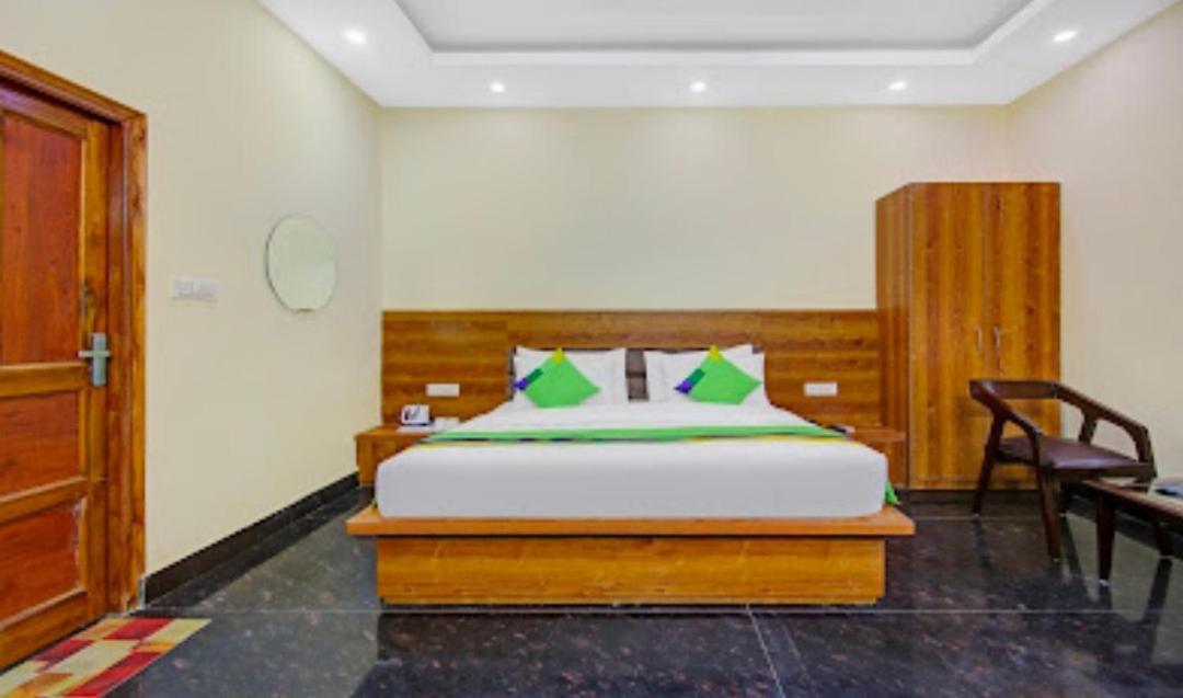 Hotel Premier Noida 135 Εξωτερικό φωτογραφία